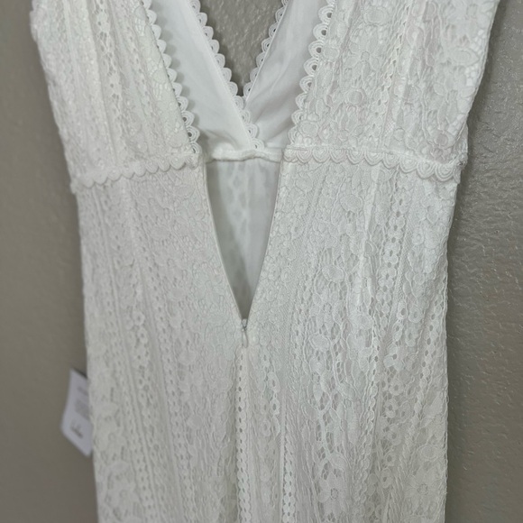 NWOT Infinite Bliss Ivory Lace Sleeveless Backless Trumpet Maxi Dress - Picture 8 of 10